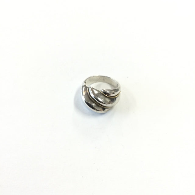 Tiffany & Co. Wave Dome Ring. Size 6