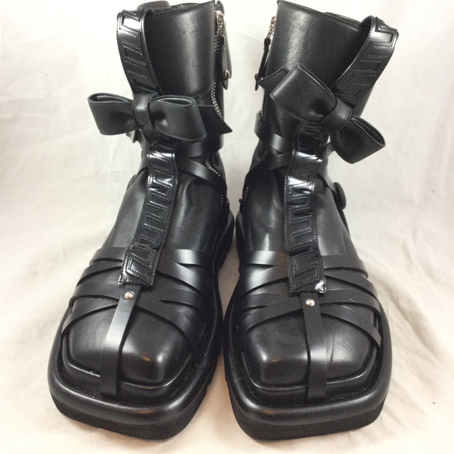 Louis Vuitton Square Pillow Flat Ankle Boots. Size 39