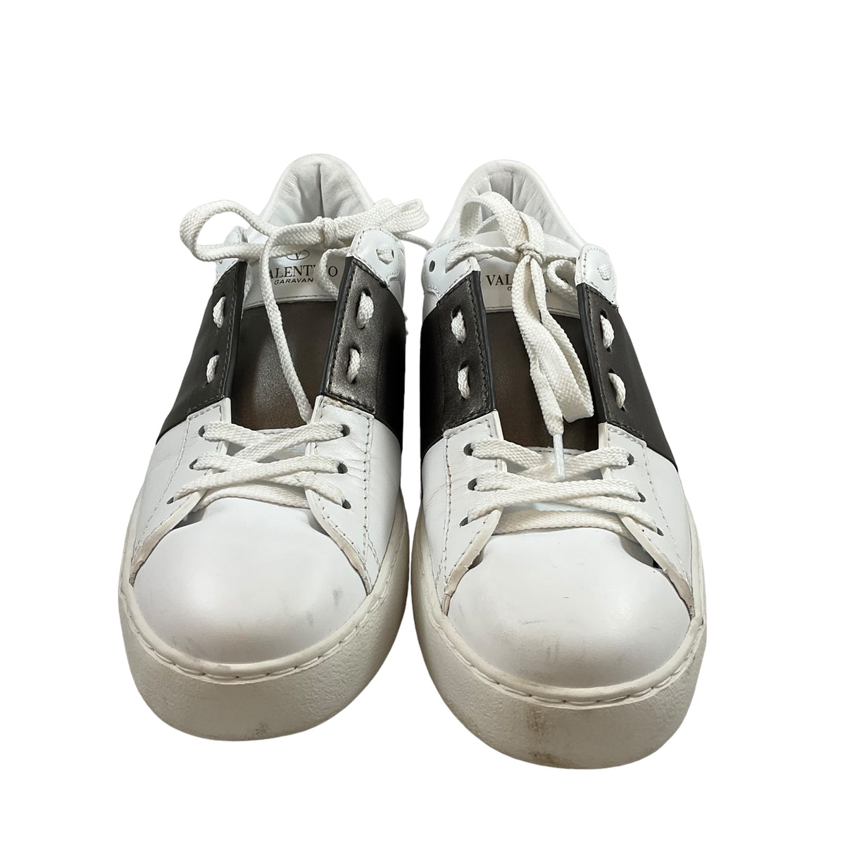 Valentino Rockstud Sneakers. Size 38