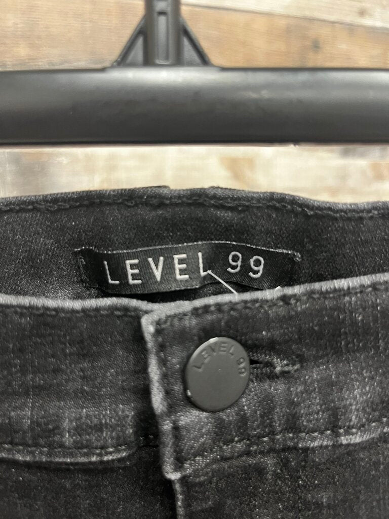 Level 99 Black Cropped Frayed Hem Denim Size 30