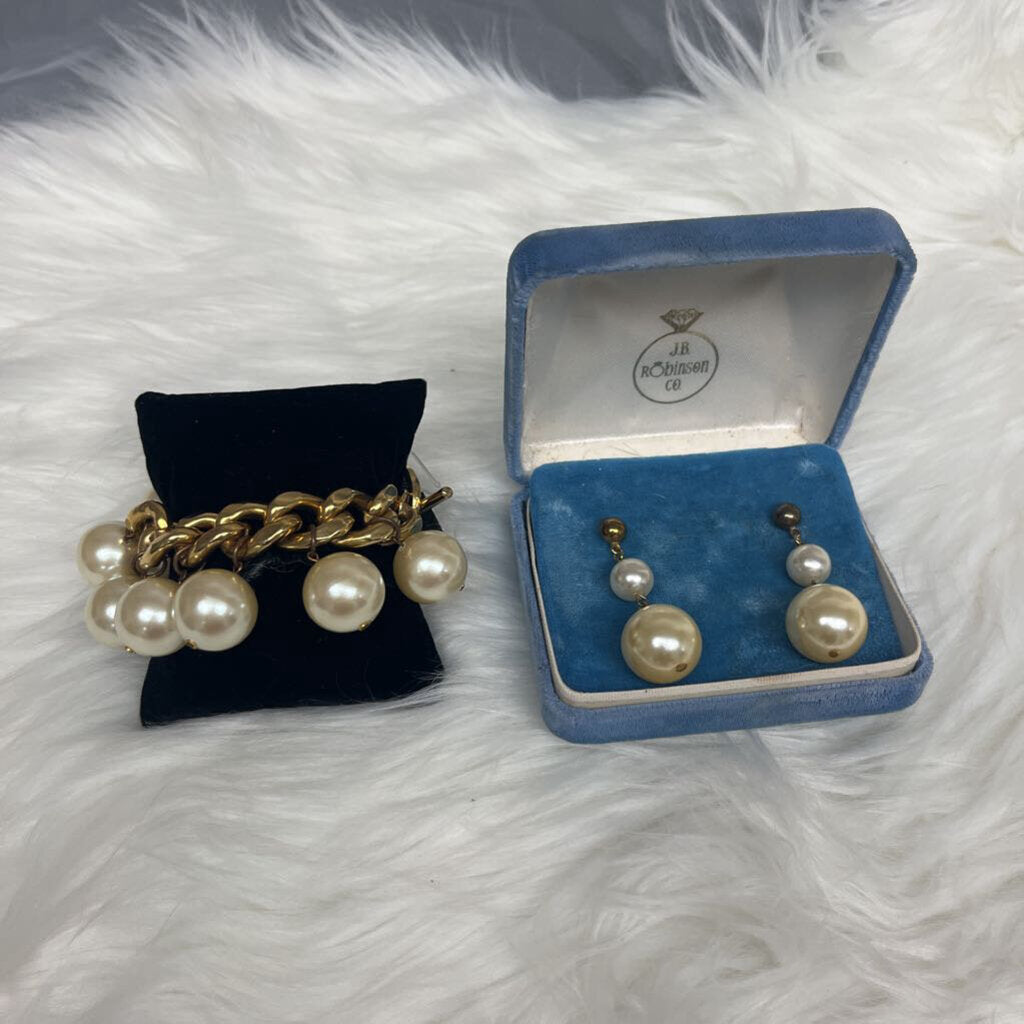 Carolee Pearl & Gold Bracelet & Earring Set