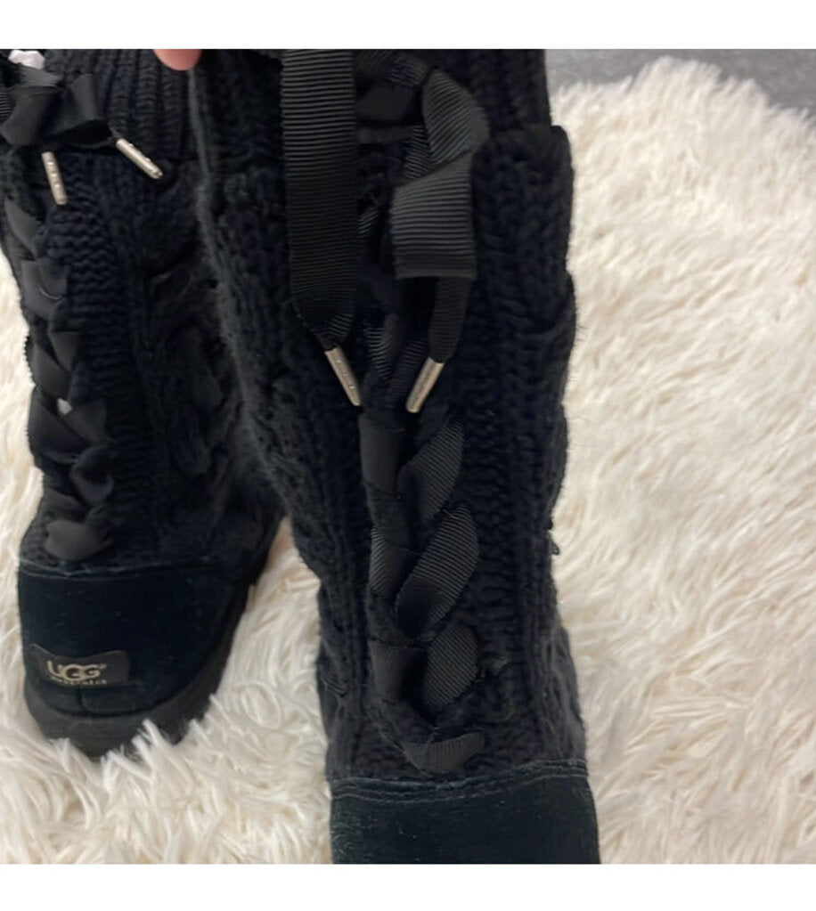 UGG Cardy Lattice Black Boots w/Lace Ribbon Size 9