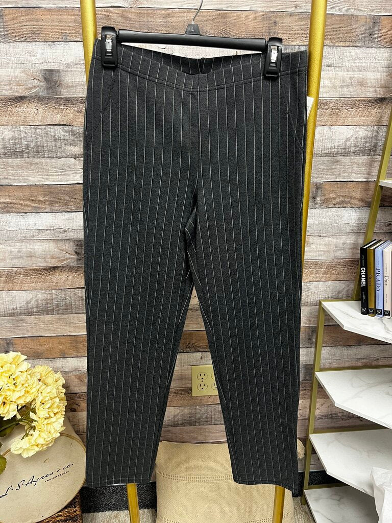 NWT Utopia Gray Pin Stripe Leggings Size M