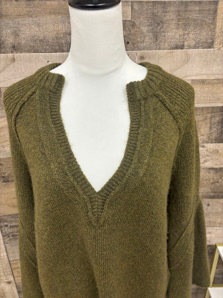 Free People Army Green V-Neck Bell Sleeve Size XS