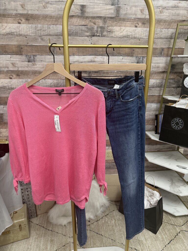 Banana Republic Girlfriend Premium Denim Size 27 Long