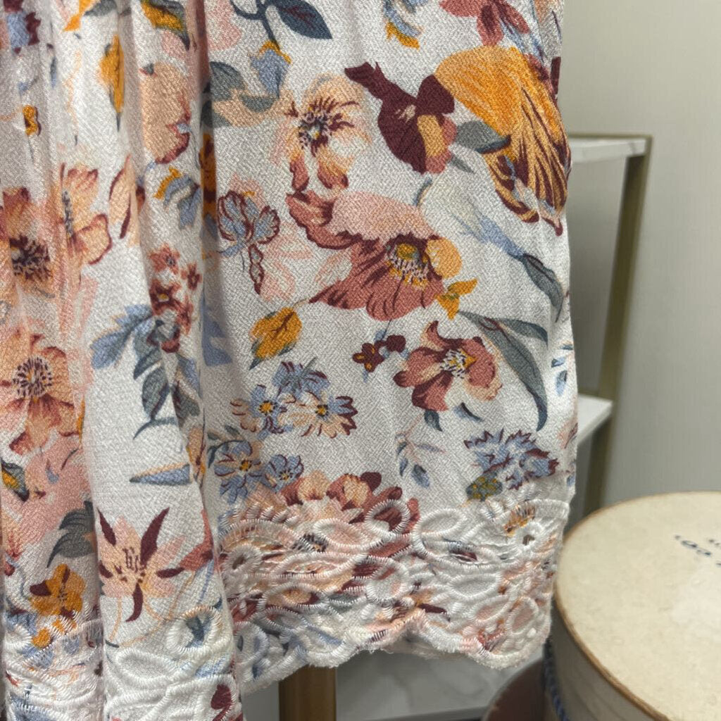 Kendall & Kylie Ivory w/Pink Floral Pattern Romper Size S