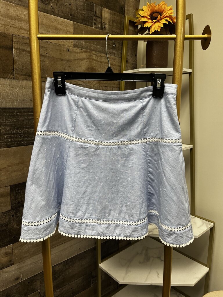WHBM Lt Blue Skirt w/White Eyelet Detail Size 2
