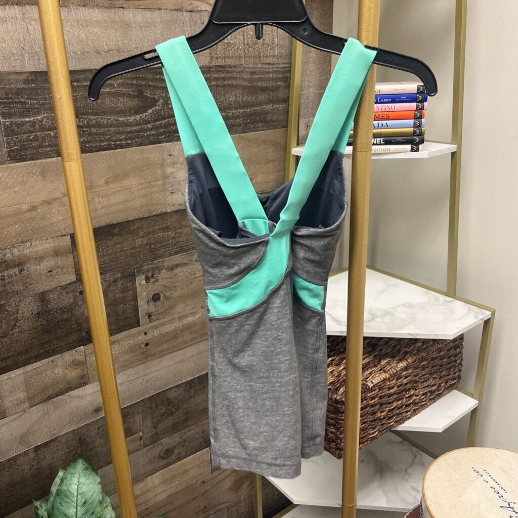 Lululemon Gray & Mint Green Tank w/Shelf Bra Size 4
