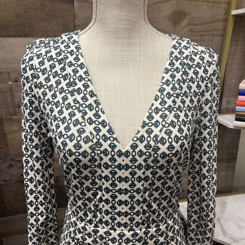 Tory Burch White & Gray Toggle Design Long Sleeve Size S