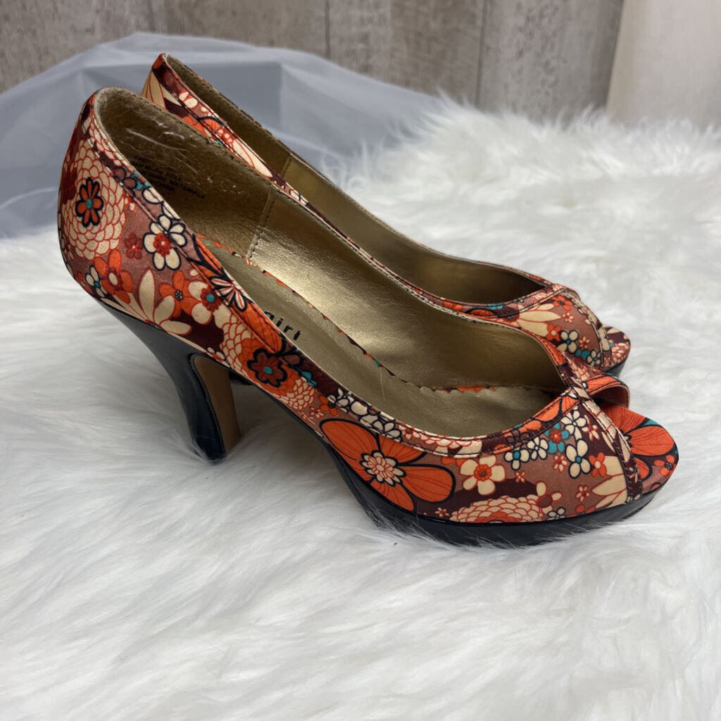 Madden Girl Brown & Orange Pumps Size 8