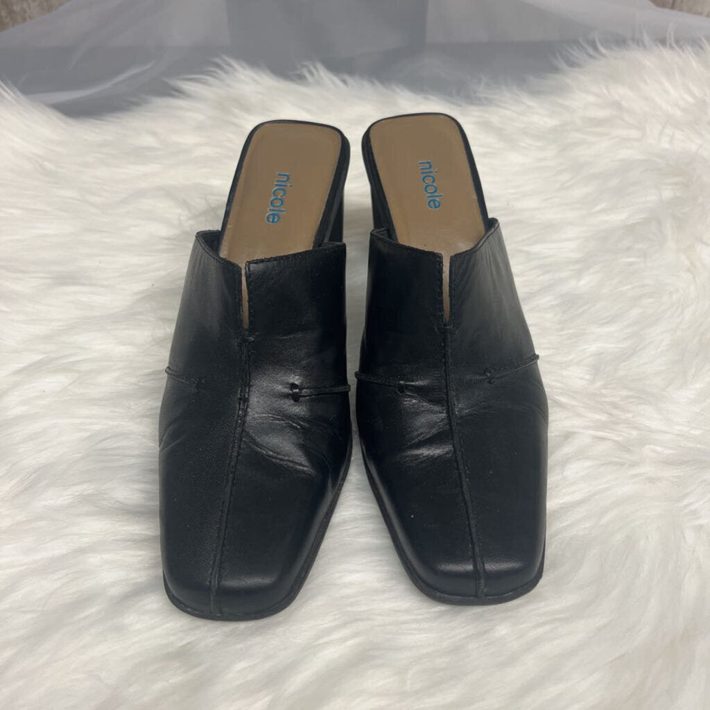 Nicole Black Notch Front Mule Heel Size 7.5