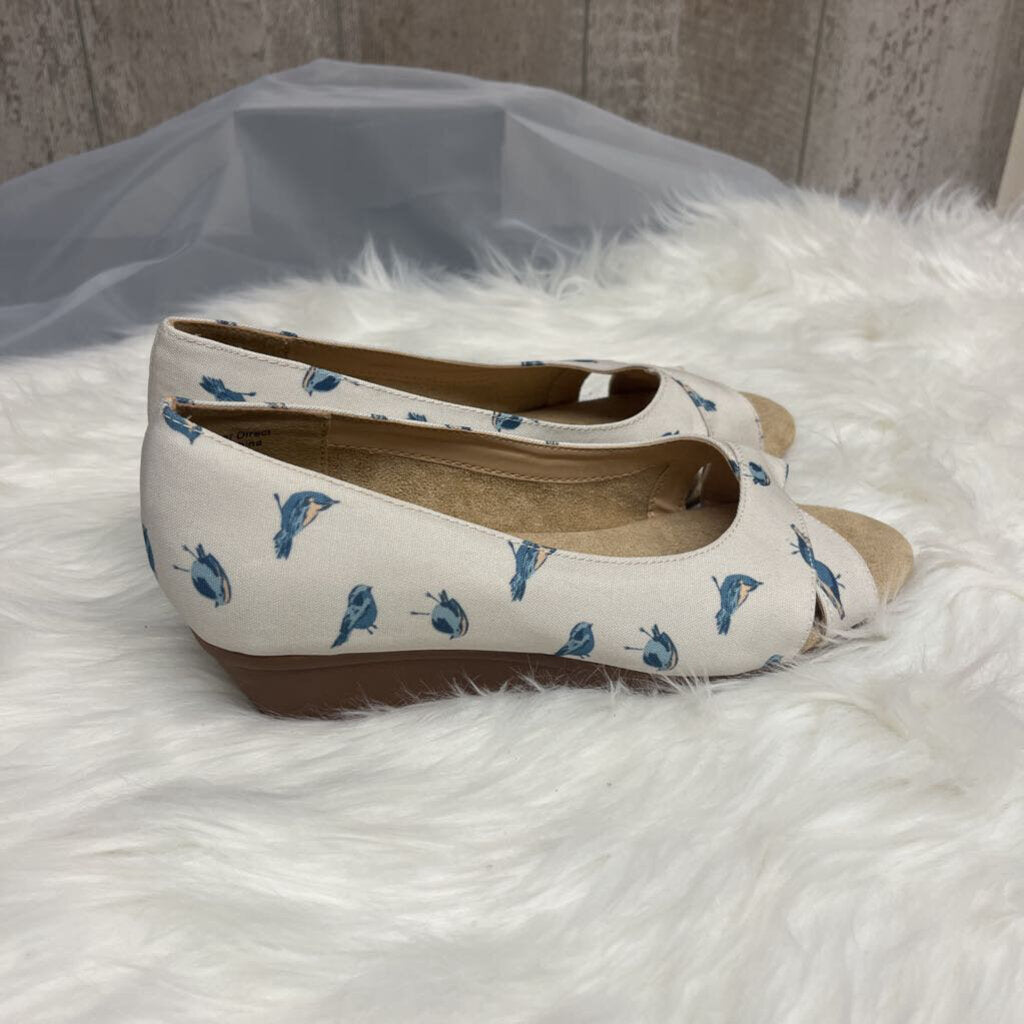 Coldwater Wedge w/Blue Bird Pattern Size 7.5