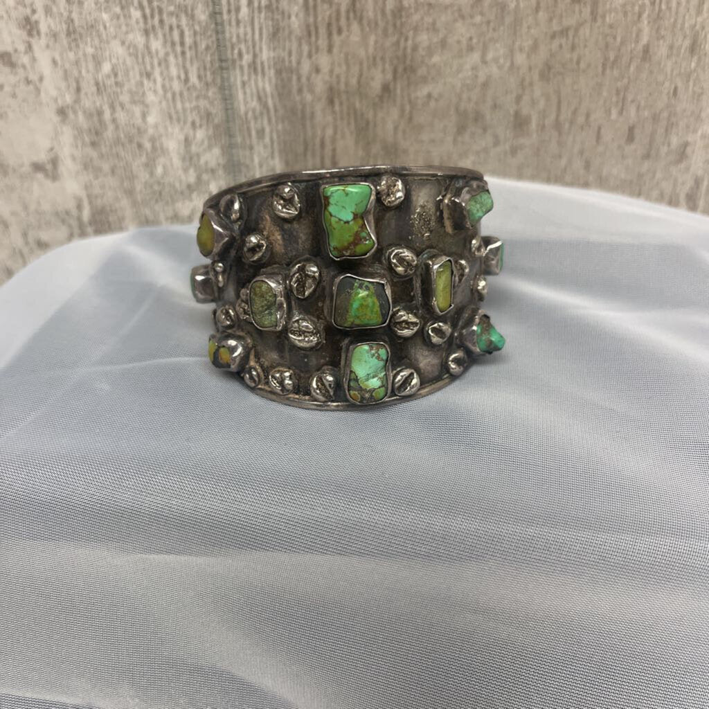 Sterling Silver & Turqoise Stone Cuff