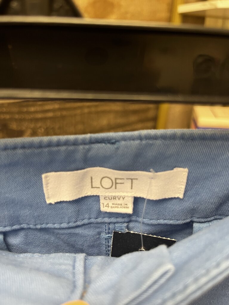 The Loft Washed Twill Short 4" Size 14
