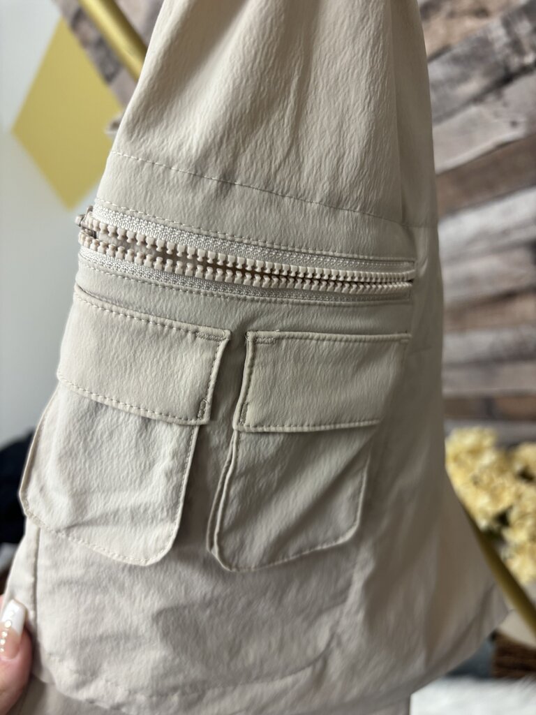 Zella All Day Utility Cargo Tan Shorts Size XL