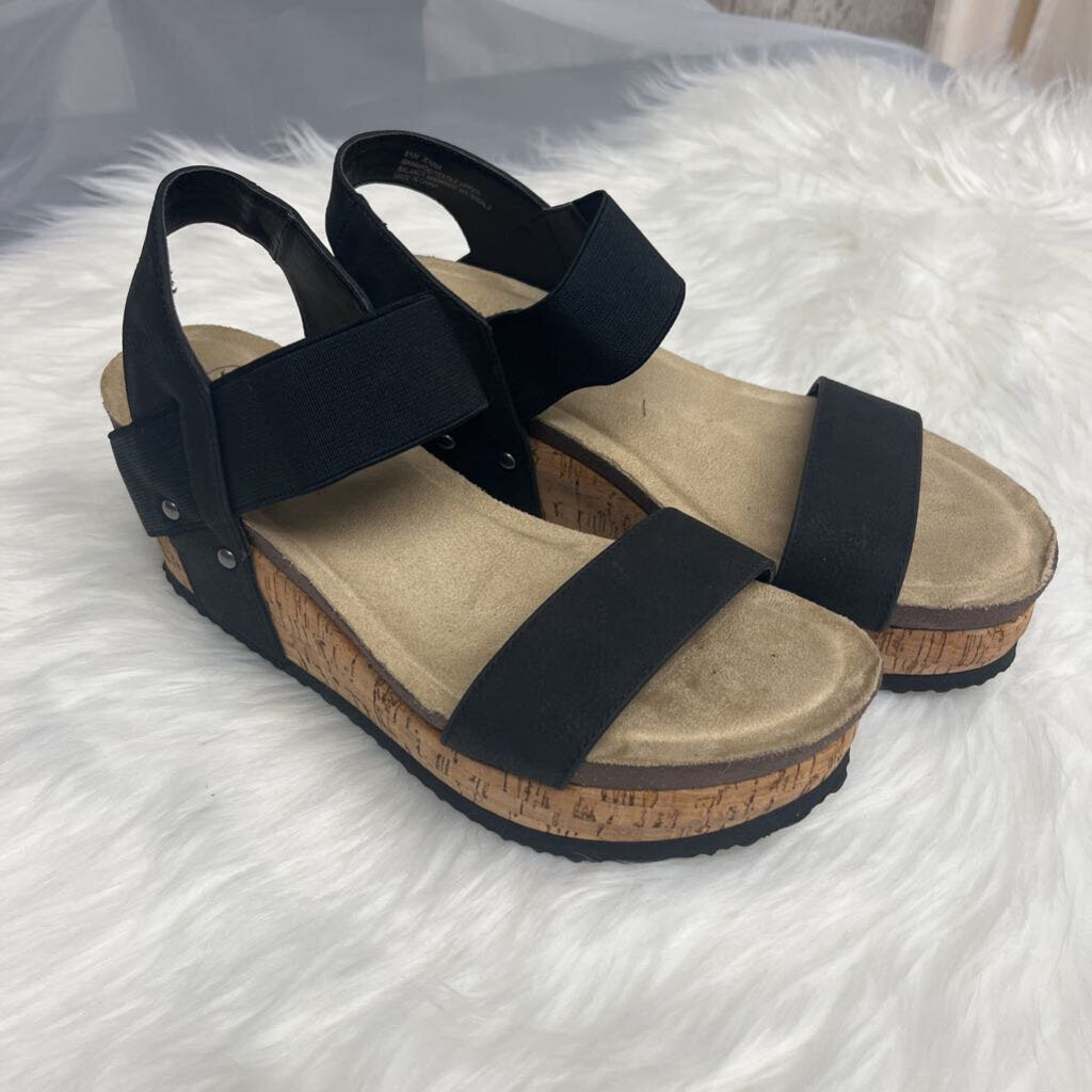 Crown Vintage Wedge Black Sandal Size 8.5