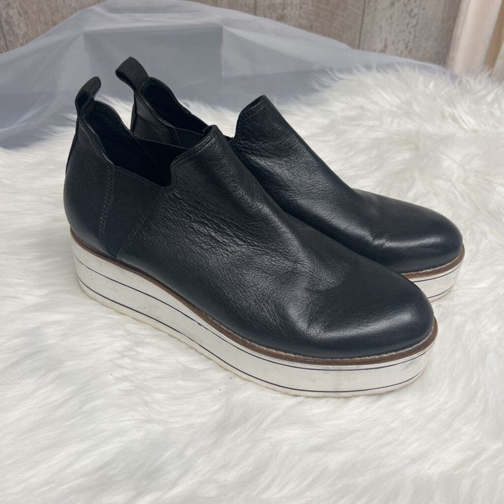 Silent D Nizzal Platform Sneaker Size 8.5