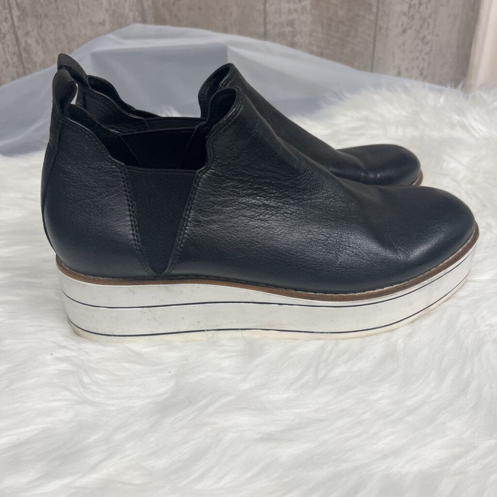 Silent D Nizzal Platform Sneaker Size 8.5