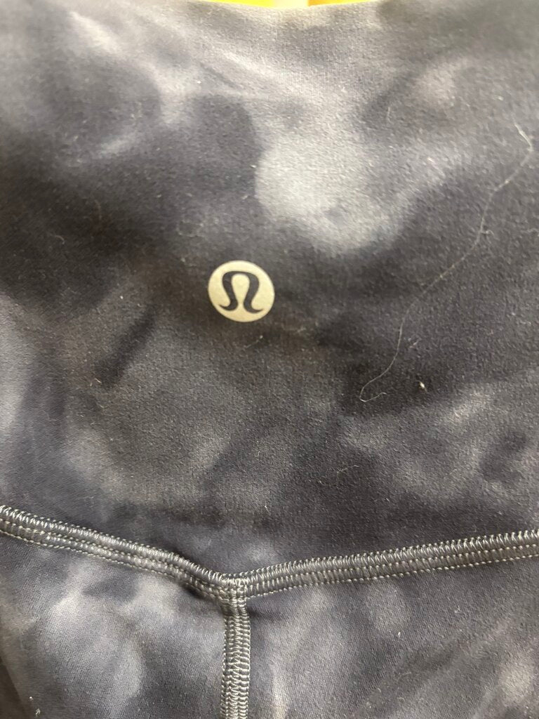 Luluemon Black/Grey Wash Capri Leggings Size S