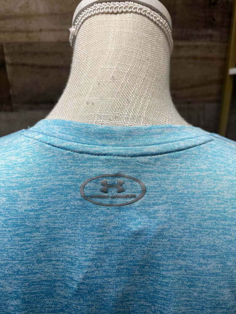 Under Armour Light Blue Semi Fitted V Neck Heatgear Tee Size S