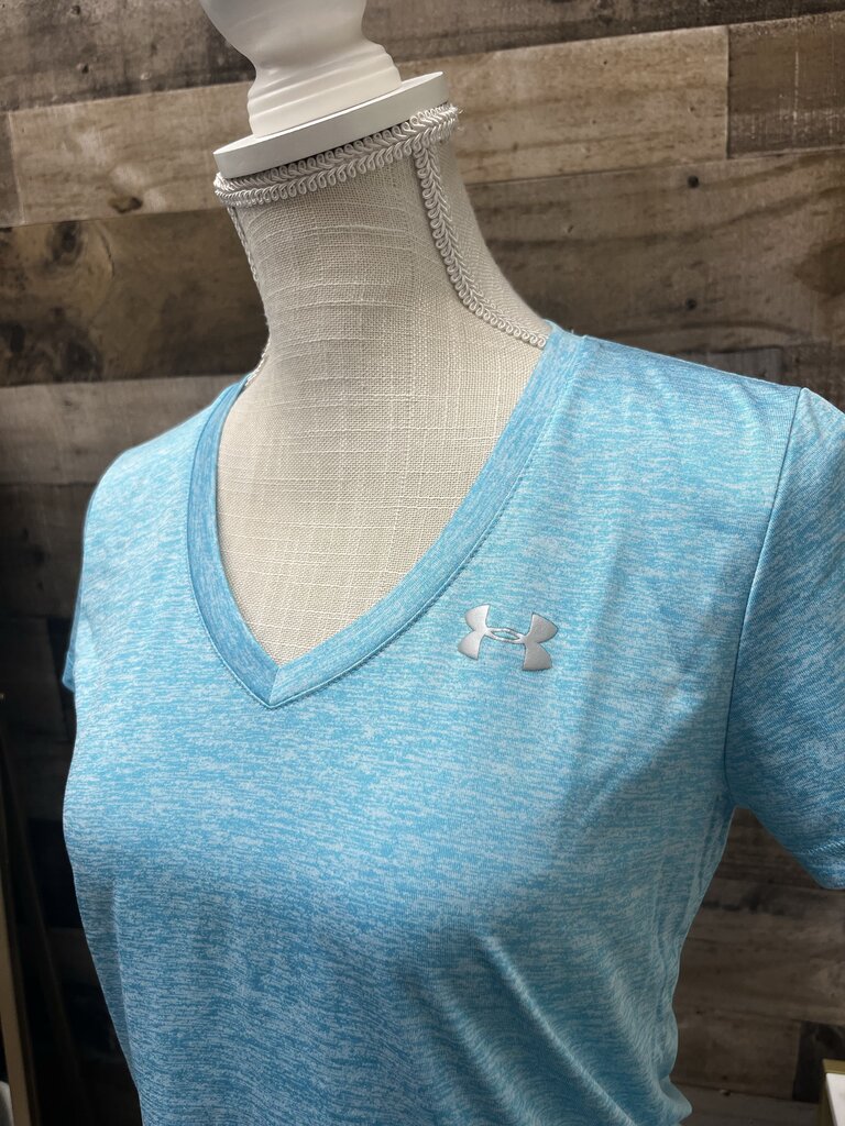 Under Armour Light Blue Semi Fitted V Neck Heatgear Tee Size S
