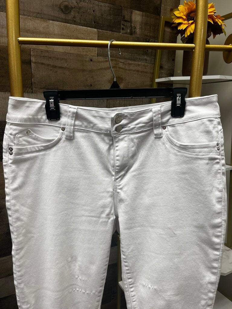 Royalty For Me White Ankle Jeans Size 14