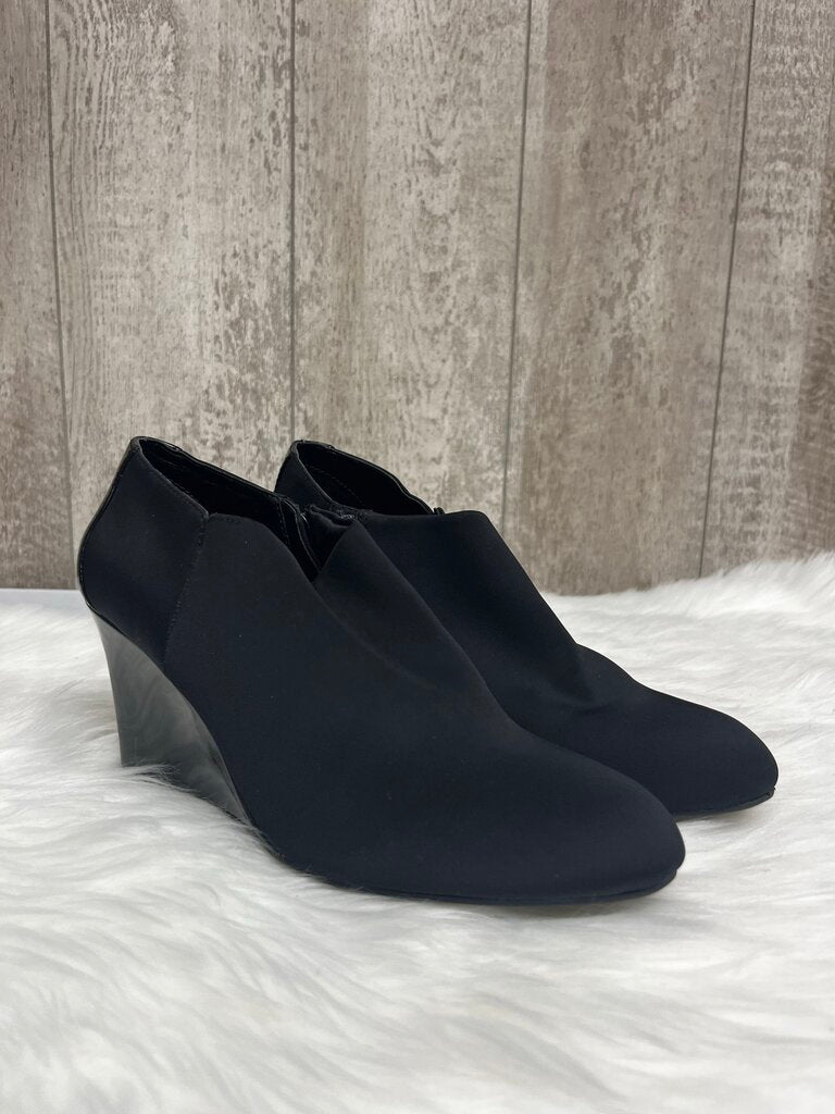 Bandolino Black Wedge Ankle Boots with Side Zipper Size 8.5