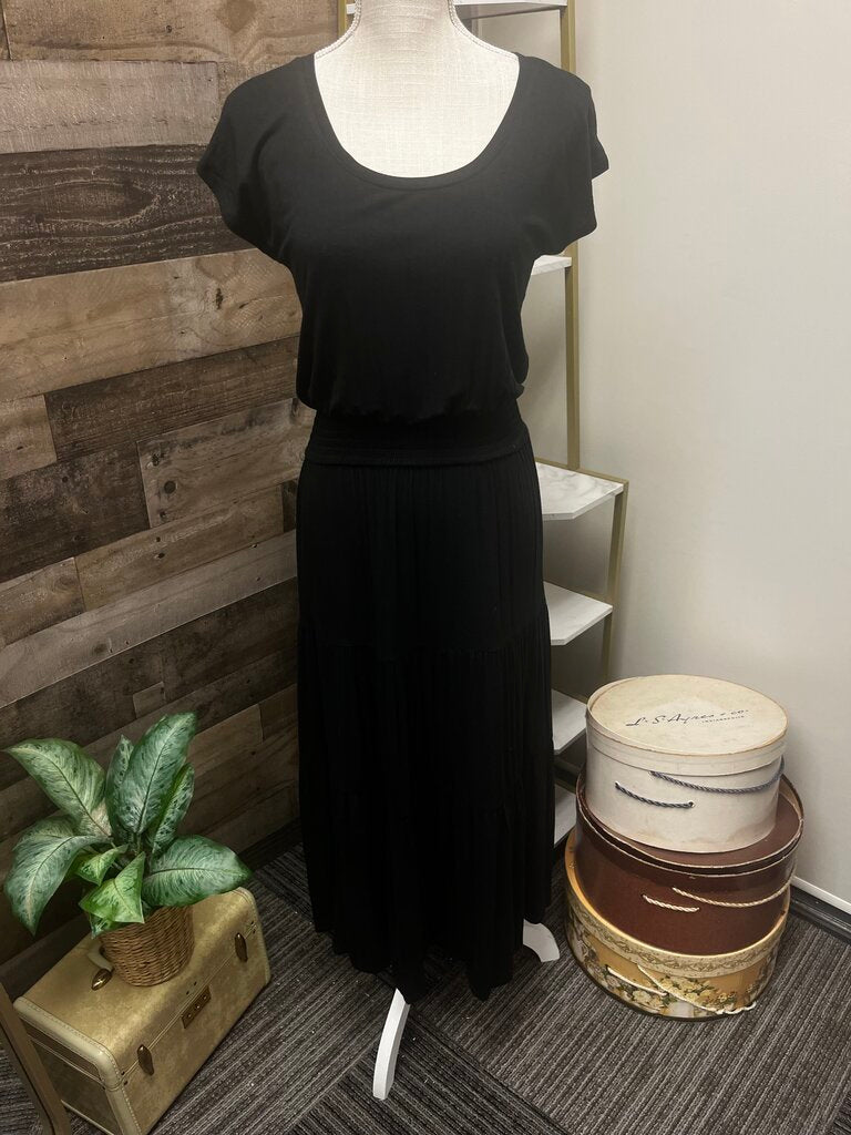 Anthro Bordeaux Black Short Sleeve Tiered Maxi