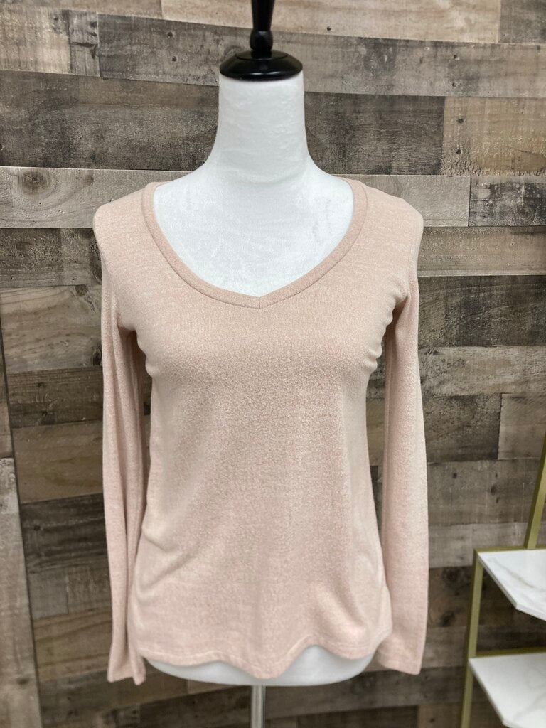 American Eagle Soft and Sexy Plush Long Sleeve Blush V-Neck