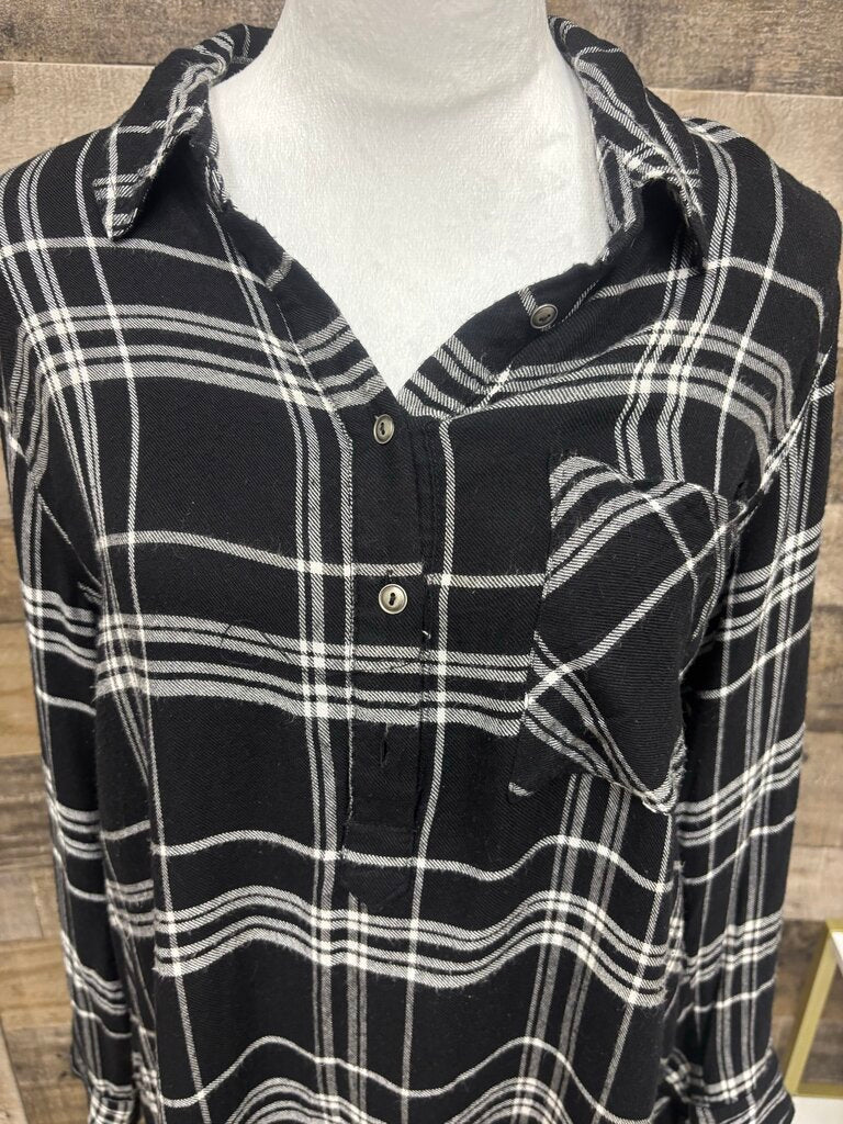 Peyton Jensen Black & White Plaid 3/4 Button Down