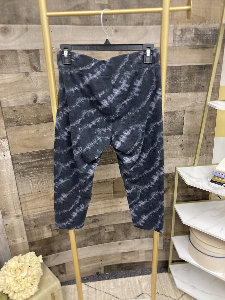 Sonoma Black Tie-Dye Print Capri Leggings