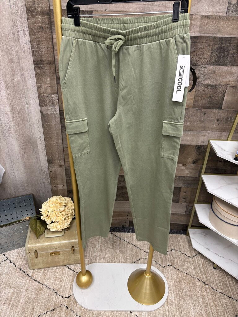 NWT 32 Degrees Army Green Cargo