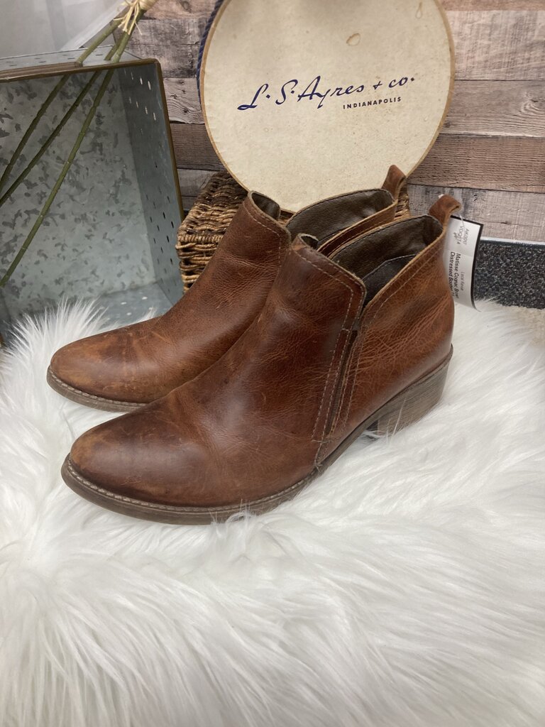 Matisse Cognac Brown Distressed Booties