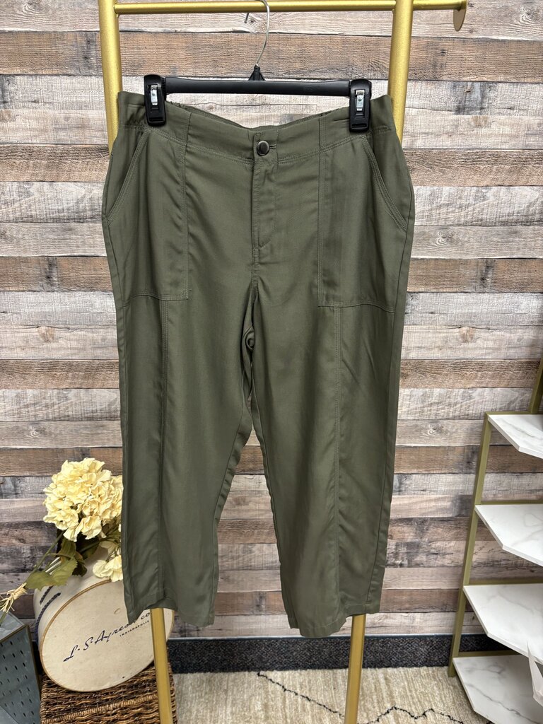 NWT Christopher & Banks Petite Olive Green Capri Pants