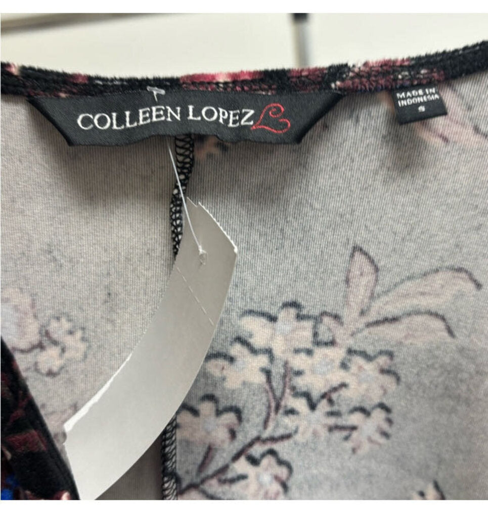 Colleen Lopez Black Velvet Kimono Sleeve Floral Print