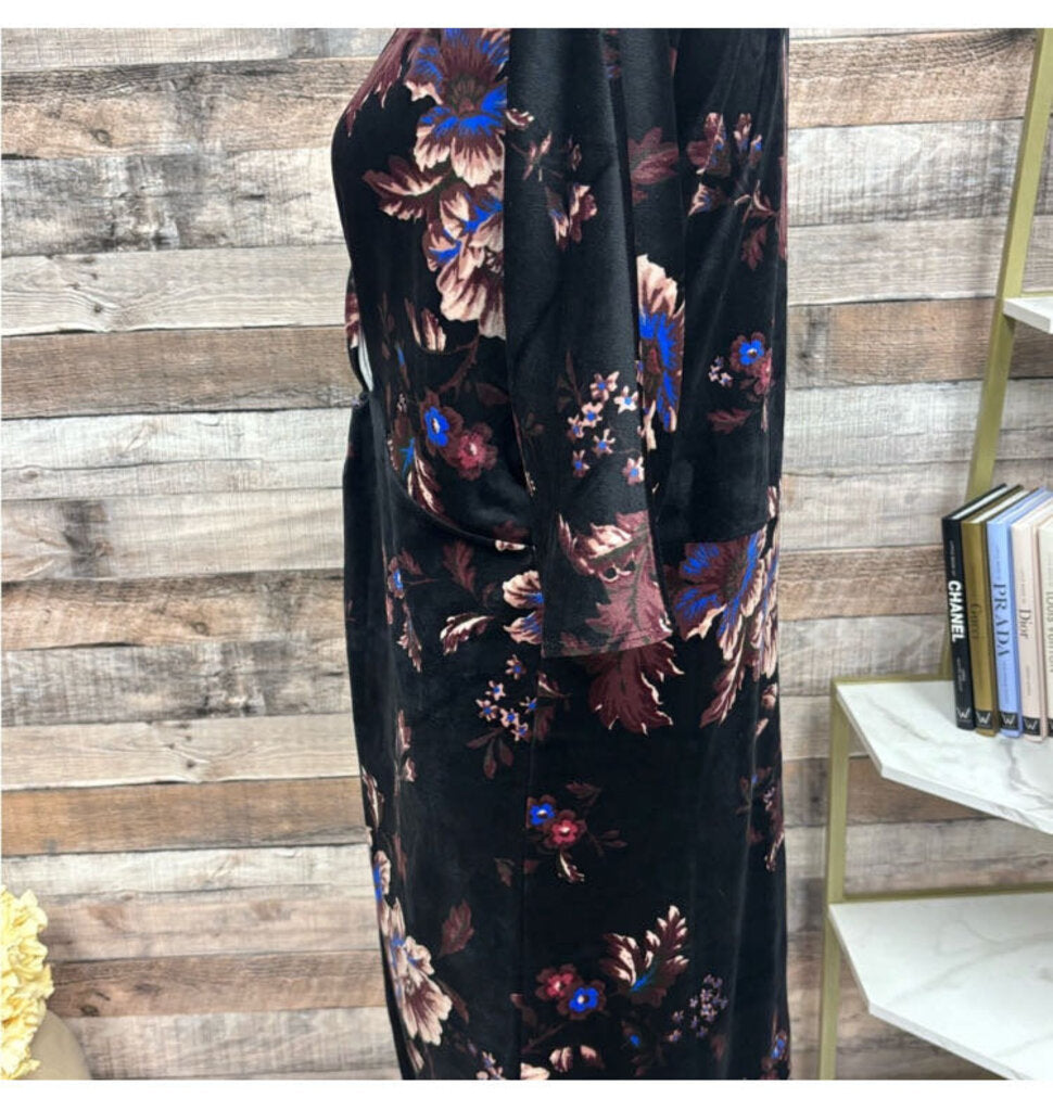 Colleen Lopez Black Velvet Kimono Sleeve Floral Print