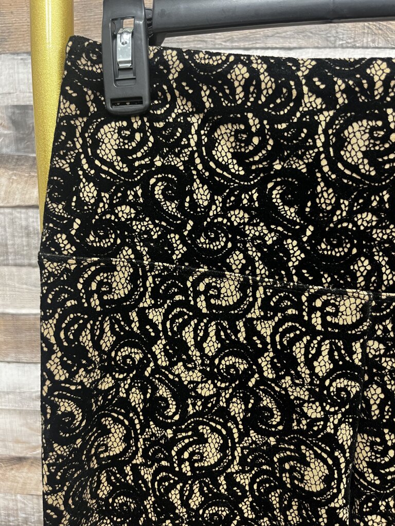 Lysse Black Velvet & Gold Jacquard Pants