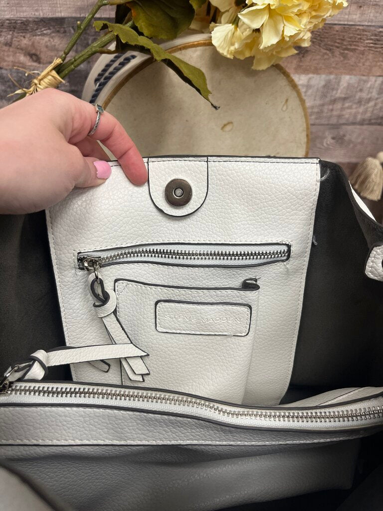 Steve Madden White Hobo Bag w/Silver Studded Strap
