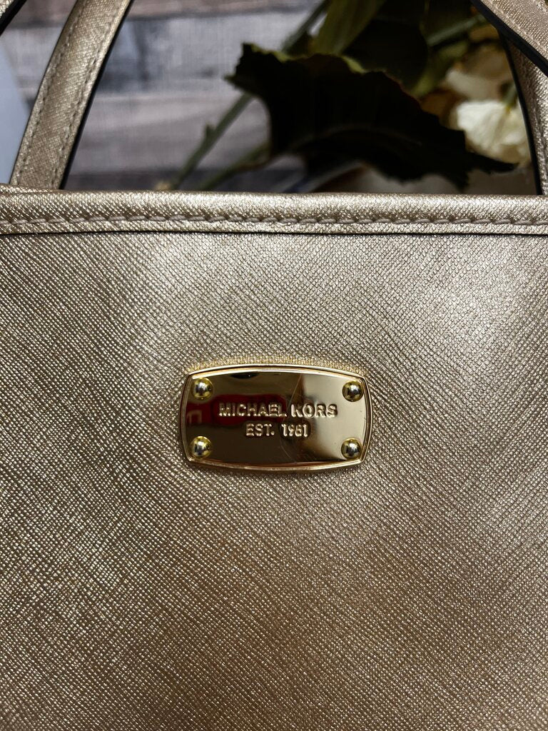 Michael Kors Gold Leather Jet Set Large Tote