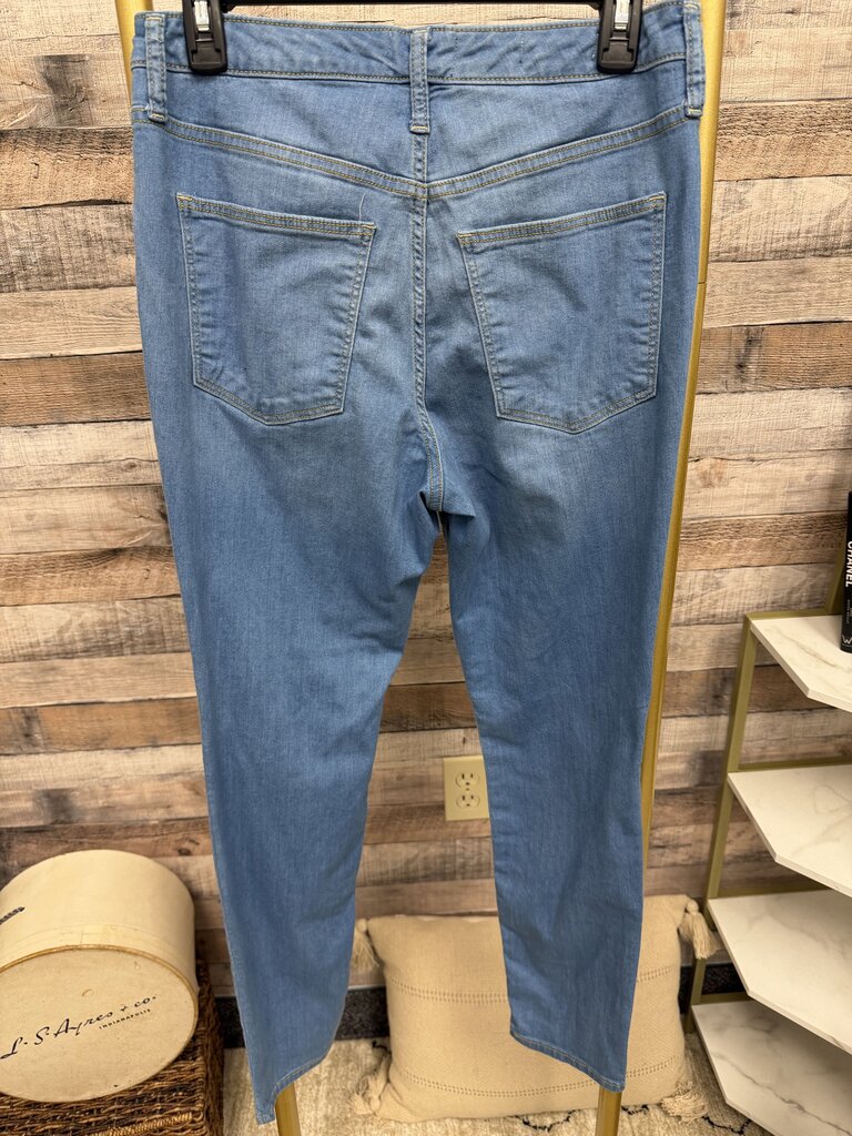 Universal Threads Co. High Rise Skinny Jeans