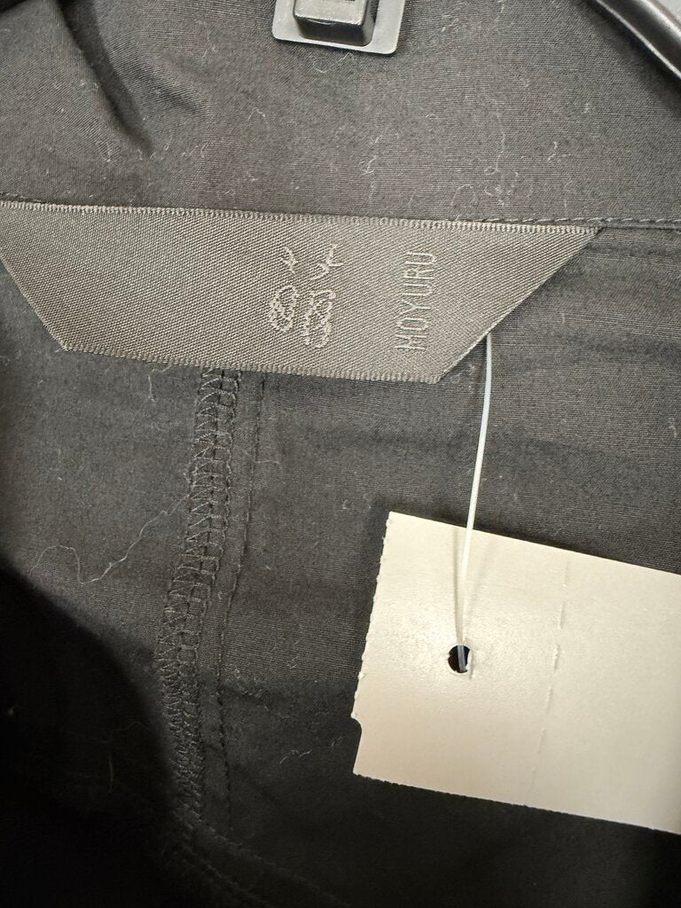 Moyuru Black Wrap-Style Front Button Closure Jacket