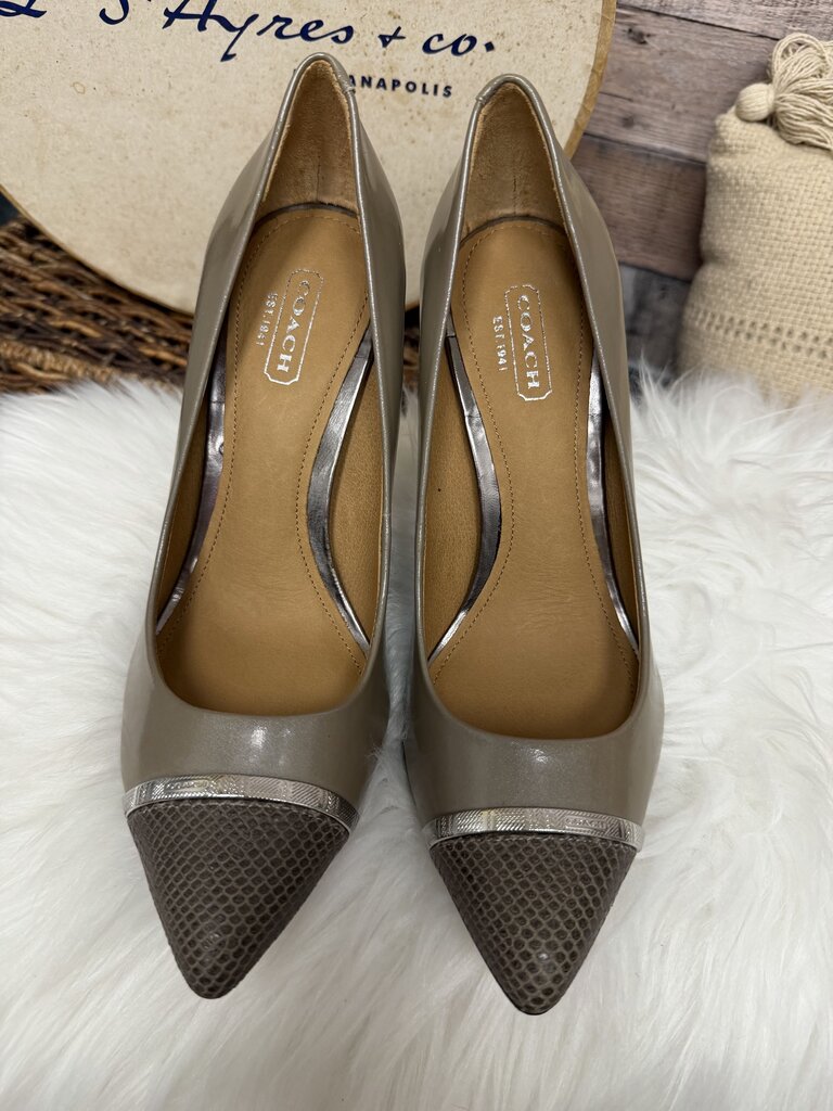 Coach Taupe Leather Pumps w/Pointed Toe