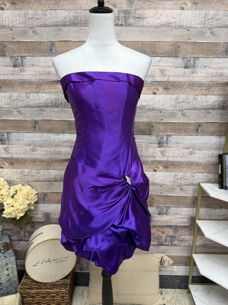 Jessica McClintock Gunn Sax Purple Satin