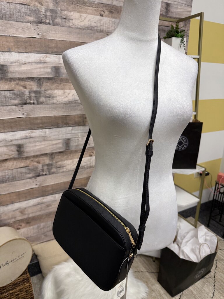 NWT Michael Kors Black Leather Jet Set Gold Chain