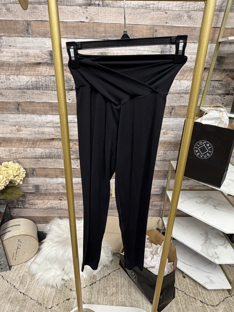 Offline by Aerie Black Crossover 7/8 Legging