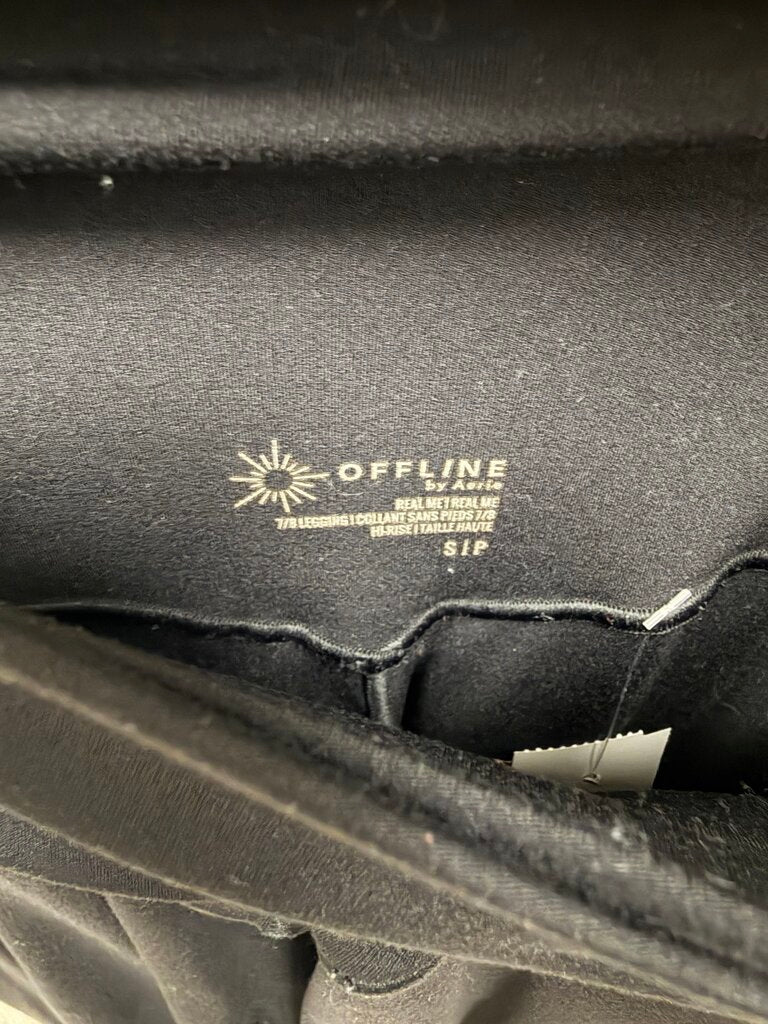 Offline by Aerie Black Crossover 7/8 Legging
