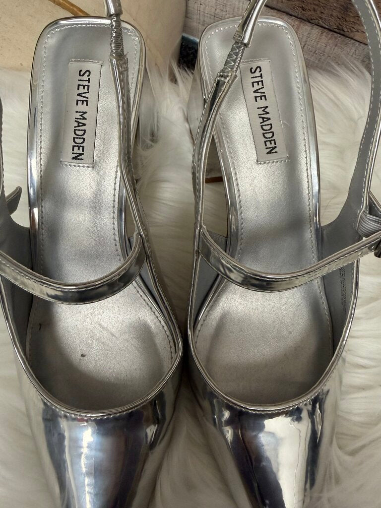 Steve Madden Silver Metallic Pointed Toe