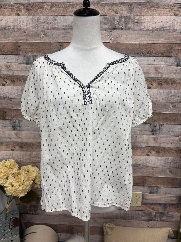 Lucky Brand White w/Black Embroidered Dots