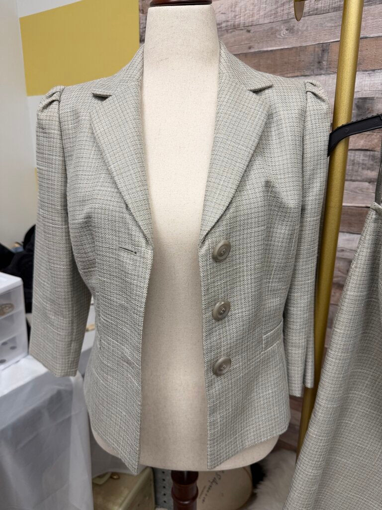 Tahari Arthur Levine Tan Houndstooth Suit