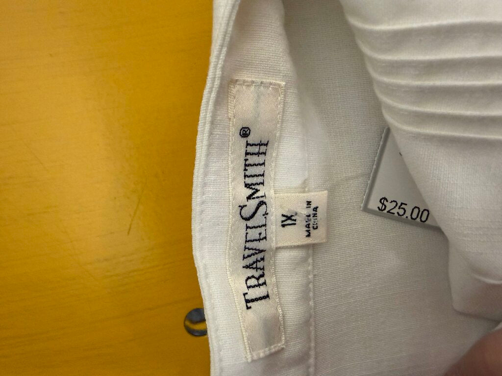 Travel Smith White Pintuck Long Sleeve 3/4 Button